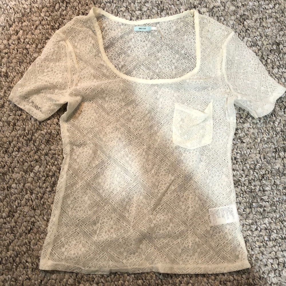 Lace tshirt.